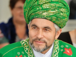 Главный муфтий УрФО Ринат хаджи-хазрат Раев призвал мусульман провести праздник Ураза-байрам дома
