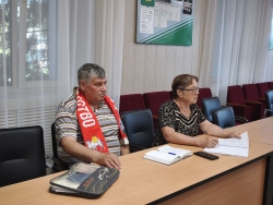 В актовом зале районной администрации состоялось заседание районной общественной организации &quot;Боевое братство&quot;