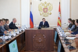 Глава региона Алексей Текслер встретился с победителями областного этапа конкурса управленцев «Лидеры России»