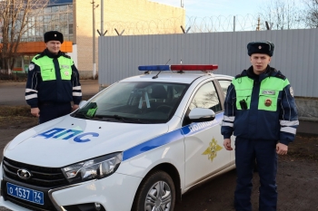В Чесменском районе сотрудники Госавтоинспекции спасли мужчину, провалившегося под лед