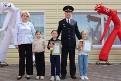 В Чесменском округе наградили участников Всероссийского конкурса детского творчества &laquo;Полицейский Дядя Степа&raquo;