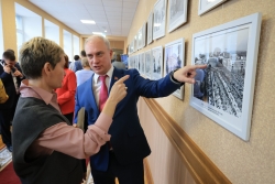 В Челябинске открыта фотовыставка, посвященная 113-летию здания Законодательного Собрания